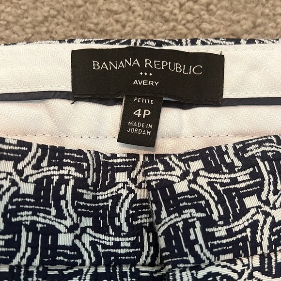 Banana Republic Cropped Pants - Picture 3 of 6